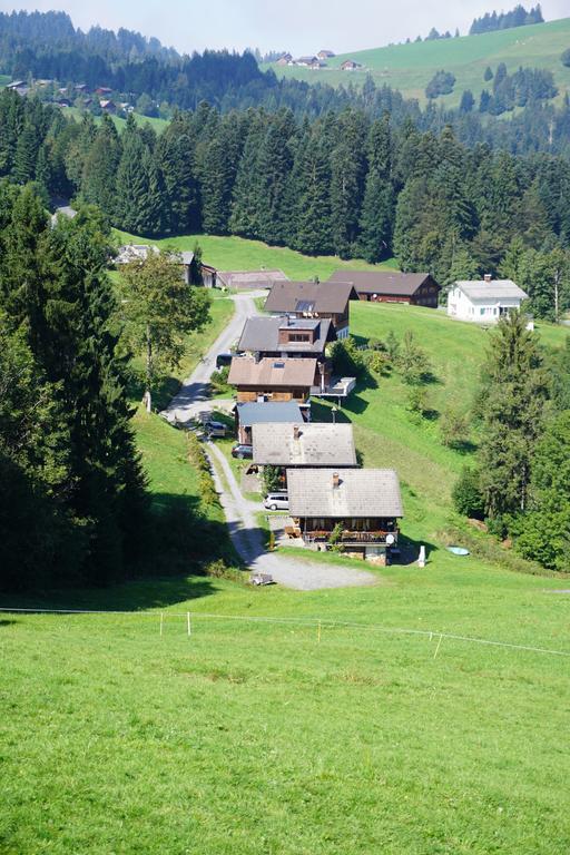 Ferienwohnungen Im Blockhaus Metzler Шварценберг им Брегенцервалд Екстериор снимка